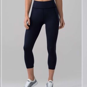 Lululemon Final Lap Crop 23”